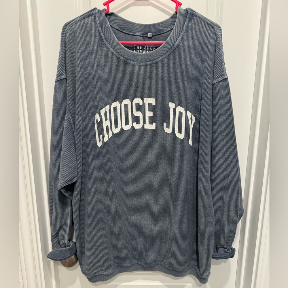 Chika-d corded crew size XL.